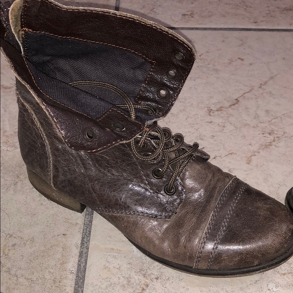 Steve Madden combat boots - Picture 5 of 5
